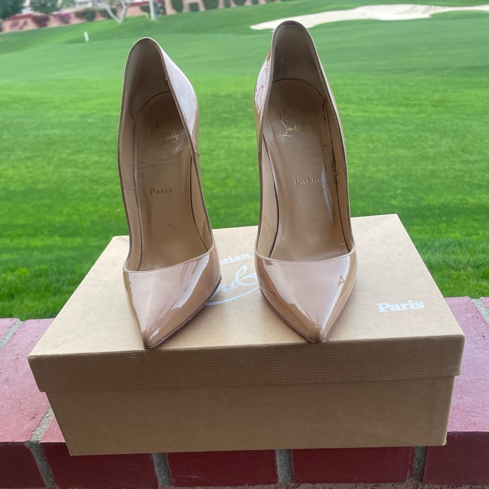 Christian Louboutin So Kate Heels - Picture 2 of 7